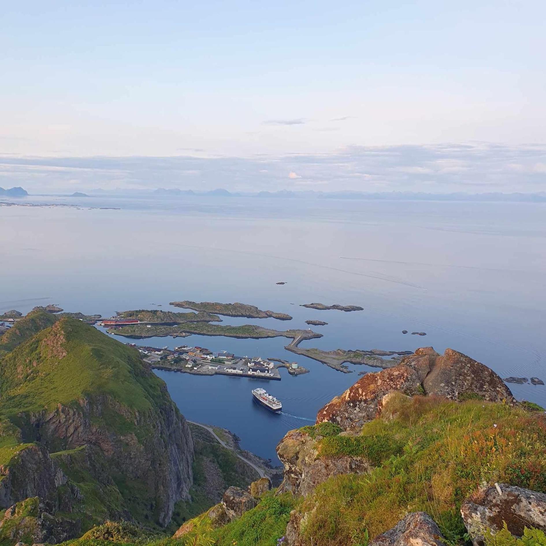 Angelas Fjord Suite Stamsund Bagian luar foto